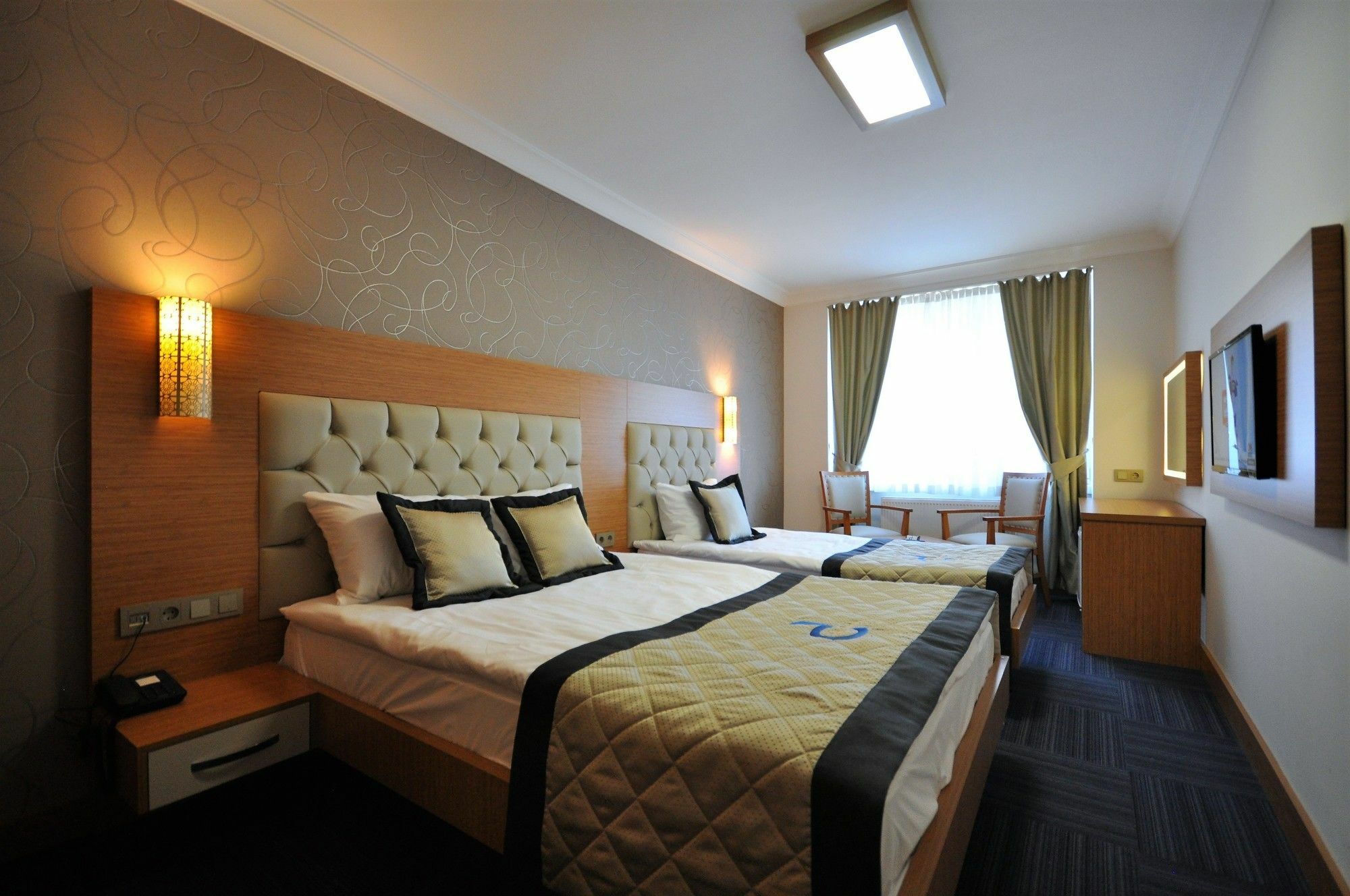Double Comfort Otel